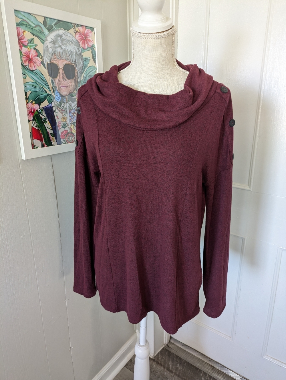 White House Black‎ Market Tunic Top Size Small Burgundy Cowl Neck